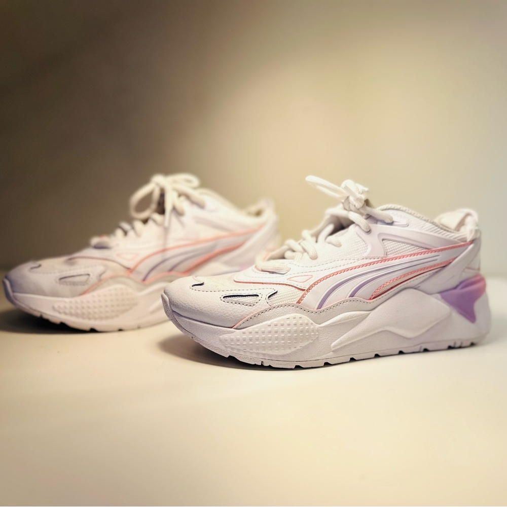 Puma White and Pink 90s-Inspired Sneakers